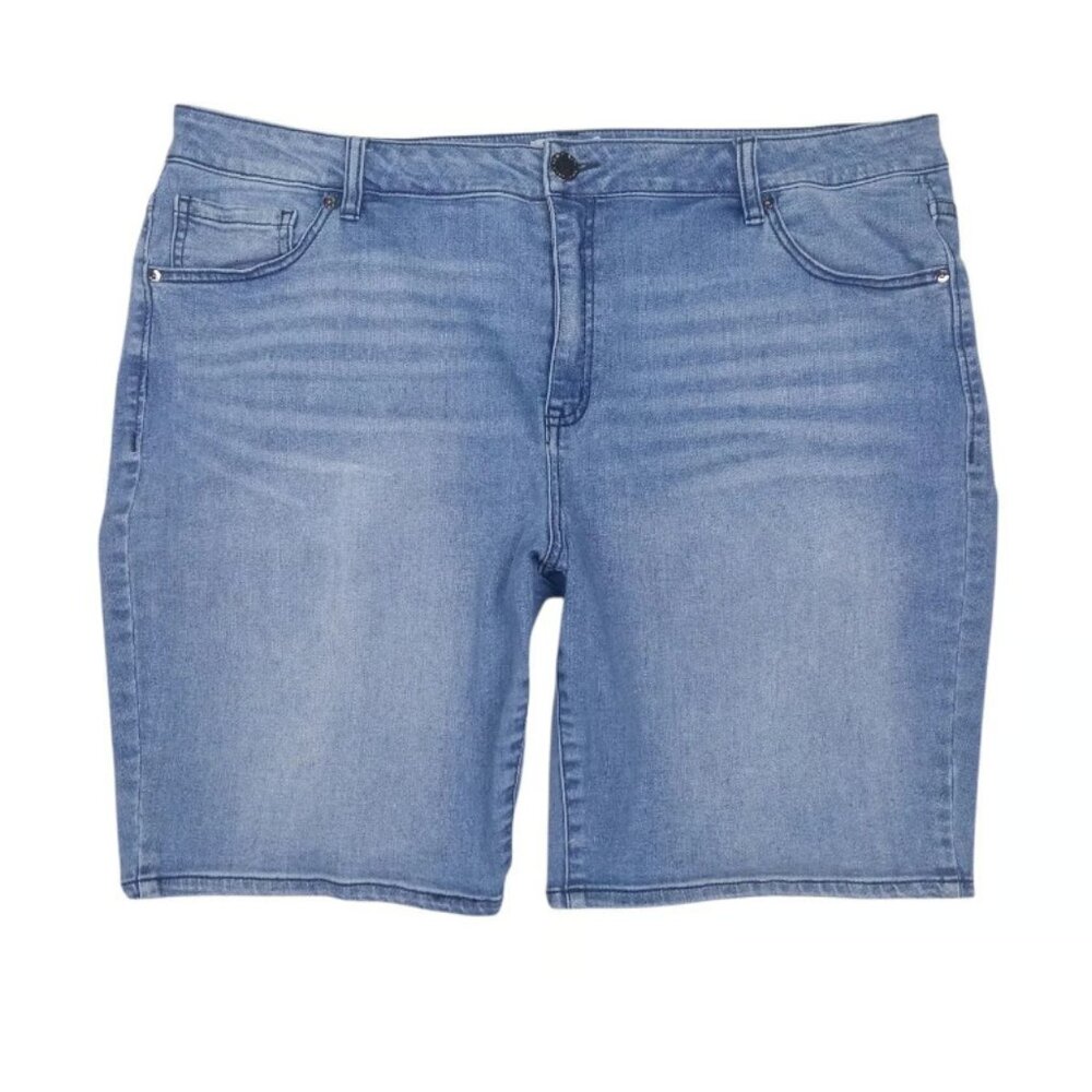 LANE BRYANT Mid Rise Essential Stretch Bermuda Med Wash Jean Shorts Size 22